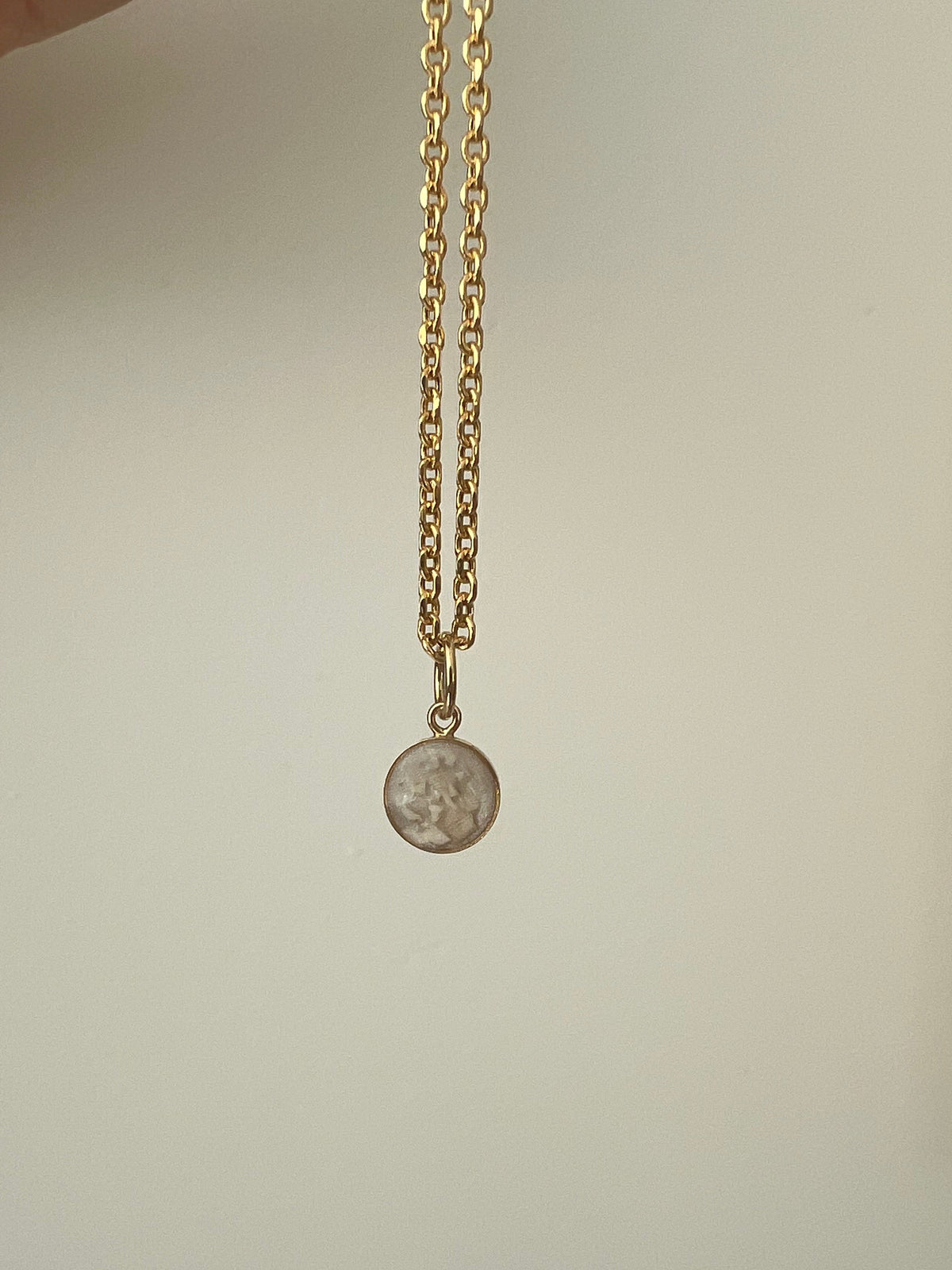 14K Solid Gold Circle Charm Necklace