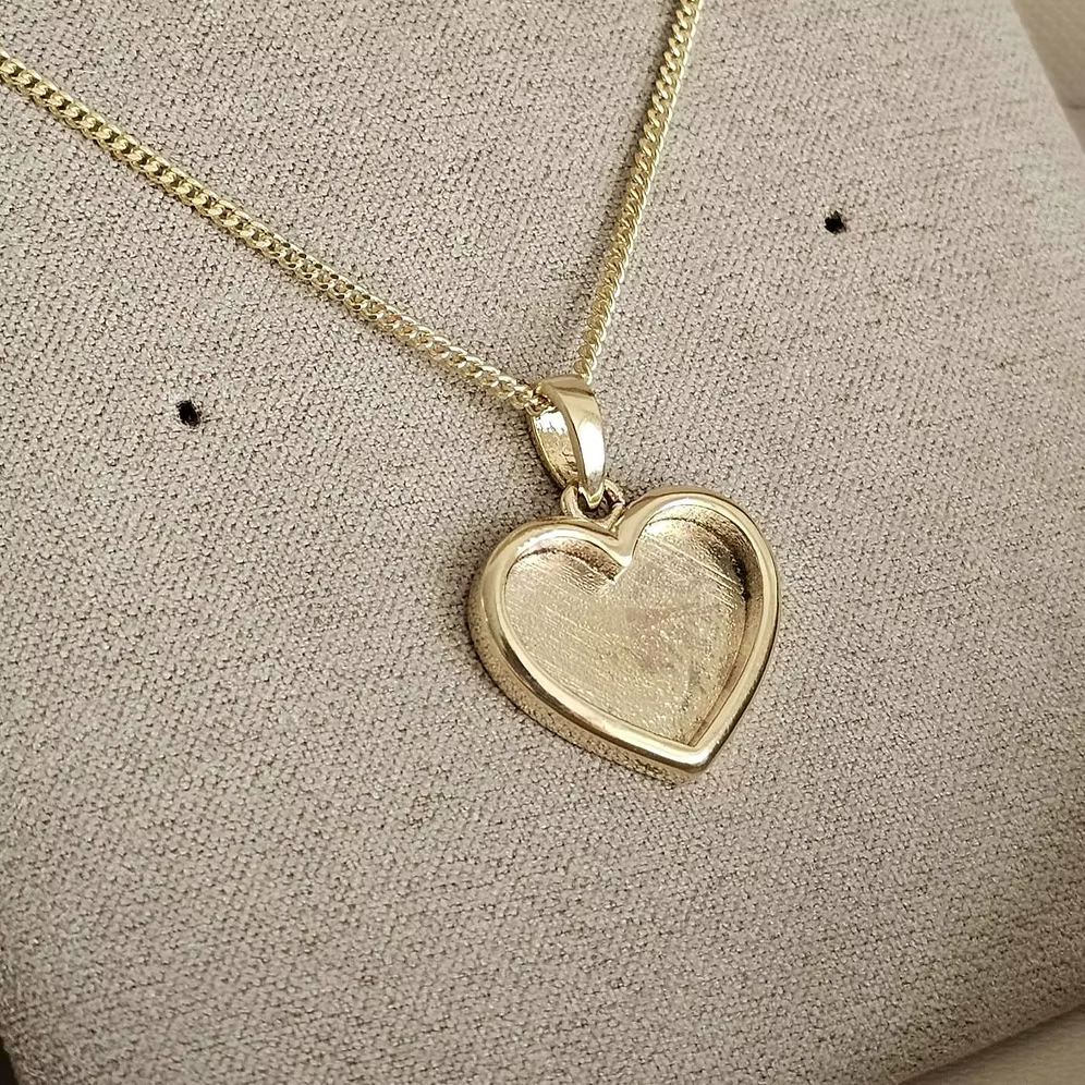 18kt Solid Gold Heart Charm/Necklace