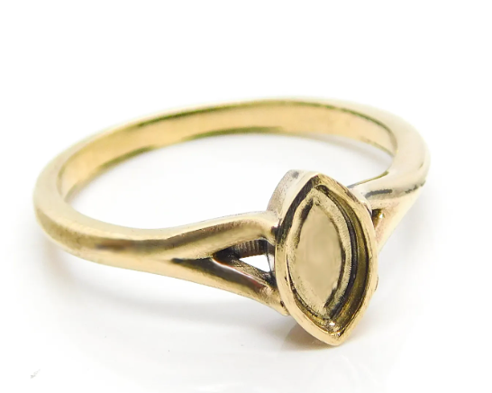 Solid Gold 'Hannah' Ring